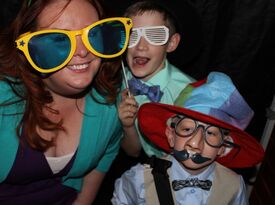 Snappin' Pictures - Photo Booth - Photographer - Winnsboro, SC - Hero Gallery 3