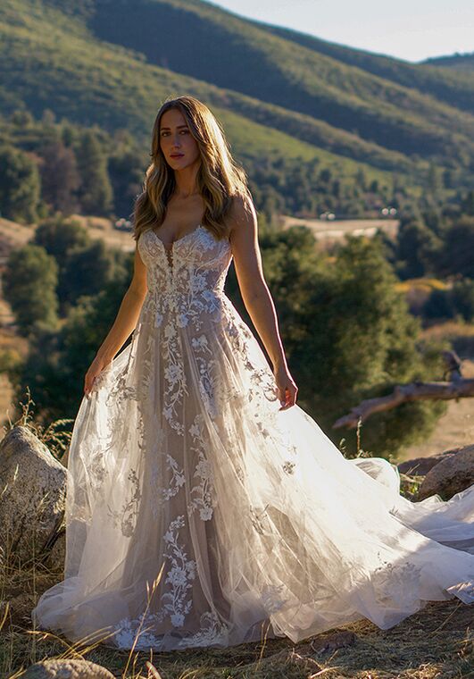 essence design wedding dresses Essence Of Australia Wedding Dress Size 12 Style D2840