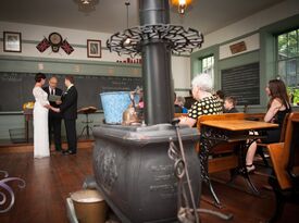 Niagara Weddings by Sheldon & Judy - Wedding Minister - Niagara Falls, ON - Hero Gallery 4