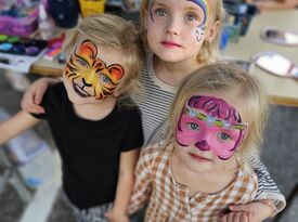 Jens Bay Balloons - Face Painter - Loxley, AL - Hero Gallery 1