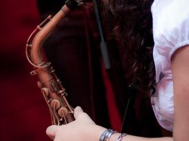 Lina Saroza - Saxophonist - Charlottesville, VA - Hero Gallery 1
