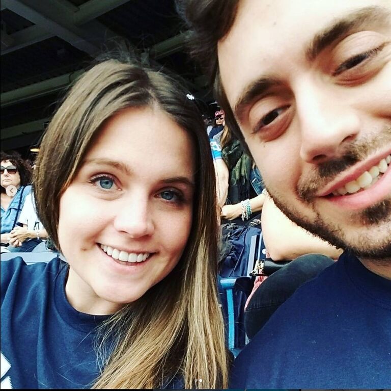 Spencer brings Janine to her first Yankee's game, introducing her to his favorite sport! Many hot dogs were eaten. 