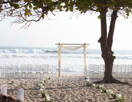 Oceanside destination wedding ceremony 