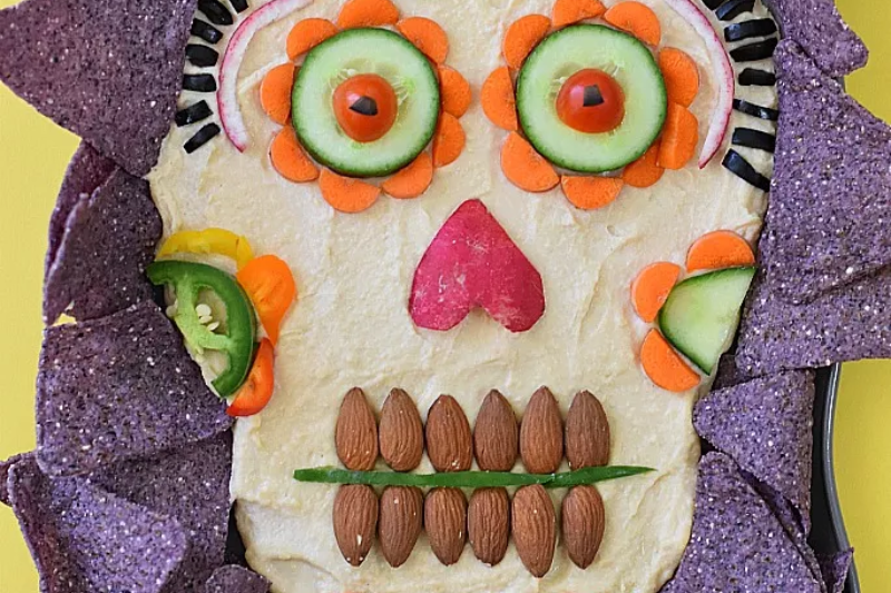 How to host a Dia de Los Muertos party - sugar skull hummus dip