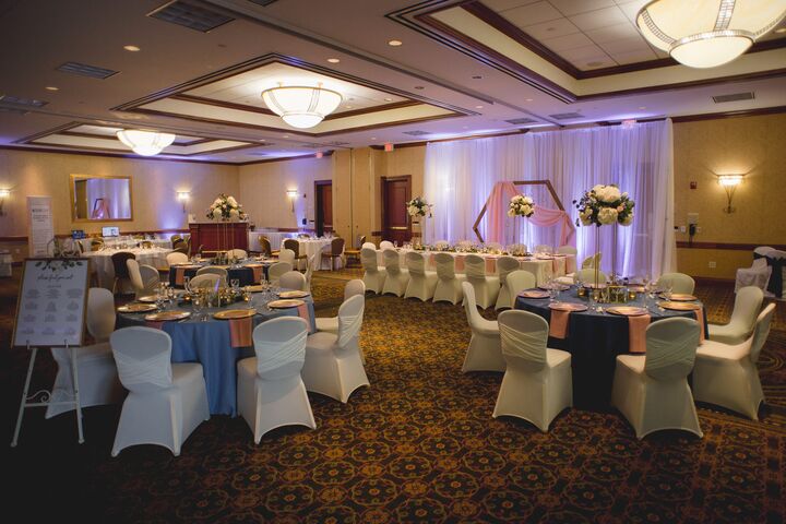 Hilton Garden Inn Milwaukee Northwest Conference Center | Reception ...