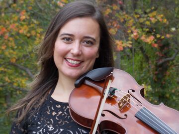 Sylvia DiCrescentis - Violinist - Worcester, MA - Hero Main