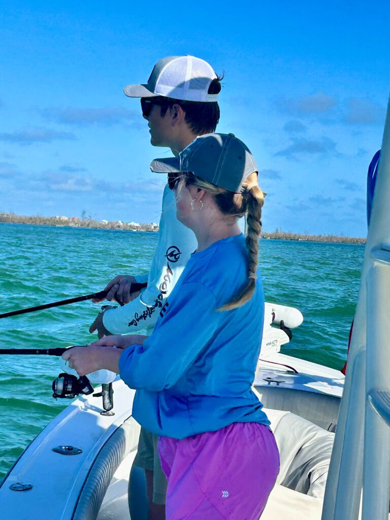 And rented a fishing guide on the ocean. 🌊🎣