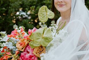 Bride Accessories, Bustld