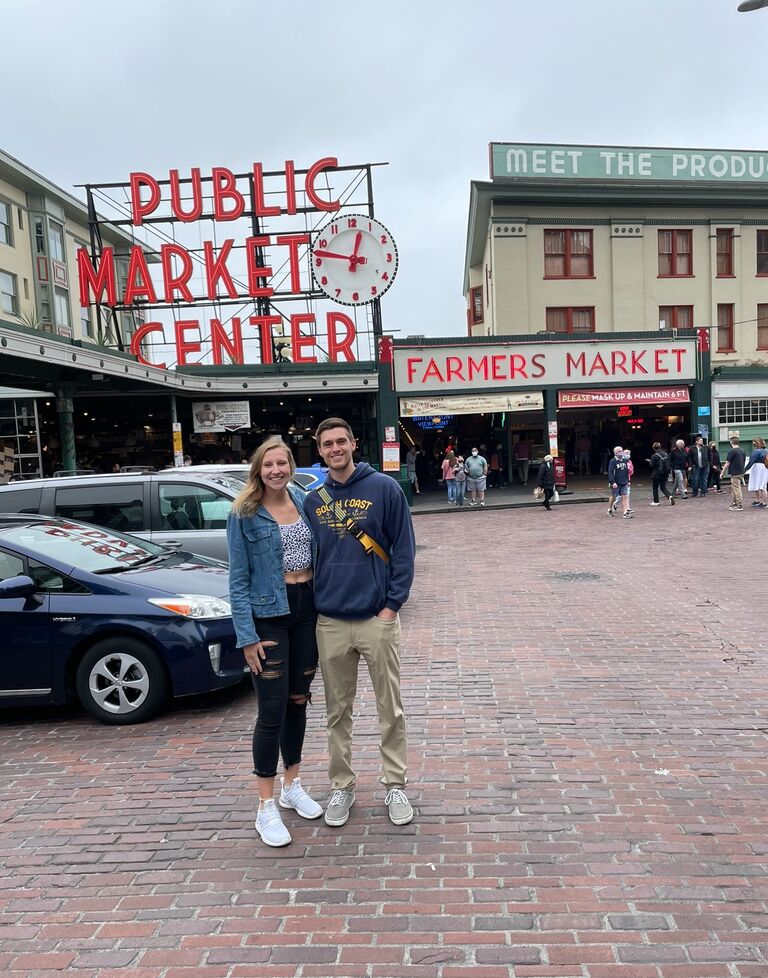 Ryan flew up to Seattle, WA when Morgan's mom passed away. This trip was memorable in so many ways - lot's of family time, adventure, and support.