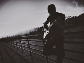 Jesse MacLeod - Acoustic Guitarist - Los Angeles, CA - Hero Gallery 4