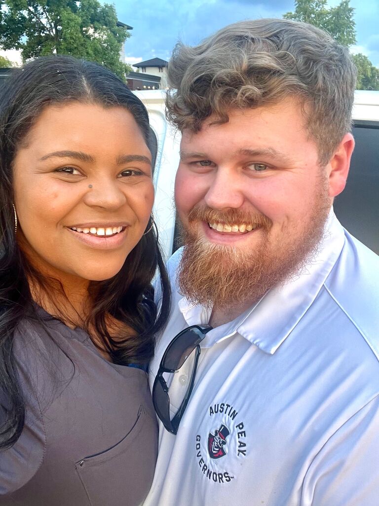 Kayla planned a special dinner for Tommy's birthday in Bowling Green. According to Tommy, it was that night he knew Kayla was "the one".