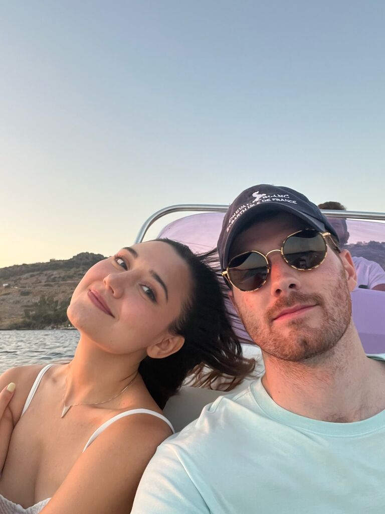 A Turkish sunset, a Greek island breeze... and a chance meeting between Diana (Miami) and Mason (NYC). Mason and Diana meet on a trip along the Turkish Riviera with friends.