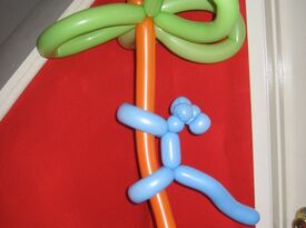 Elizabeth Saydah - Balloon Twister - Tarzana, CA - Hero Gallery 3