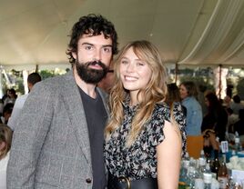 elizabeth olsen husband robbie arnett