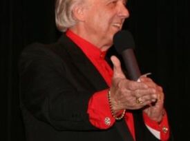 Jim Moody  the "Crowdteaser" - Comedy Magician - Leesburg, FL - Hero Gallery 1