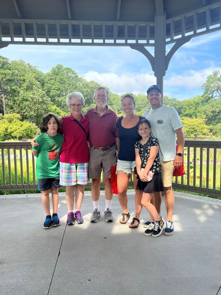 Family photo op at Botanical Gardens