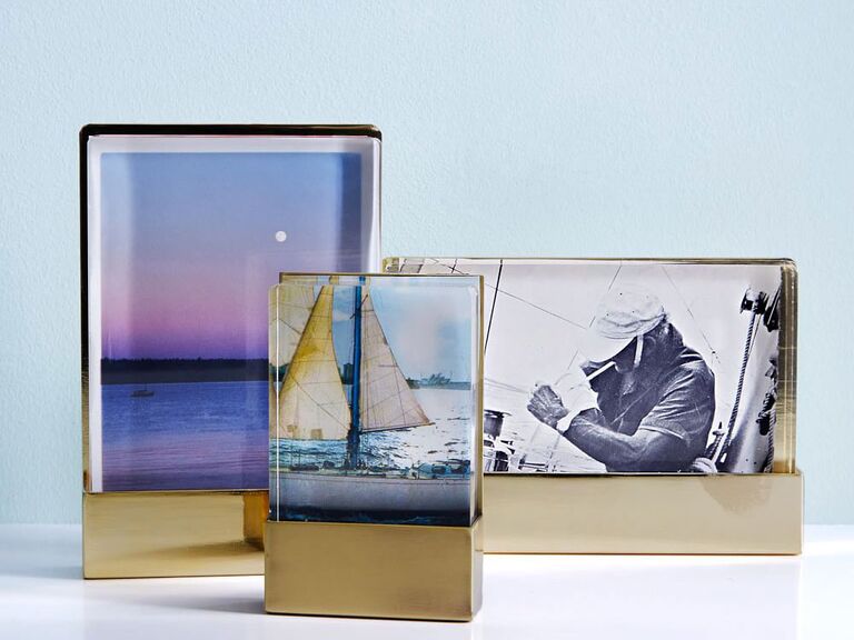 21 Stylish Wedding Picture Frames to Add to Your Wedding Registry