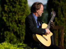 Dunstan Morey -- Solo Guitar - Classical Guitarist - Toronto, ON - Hero Gallery 3