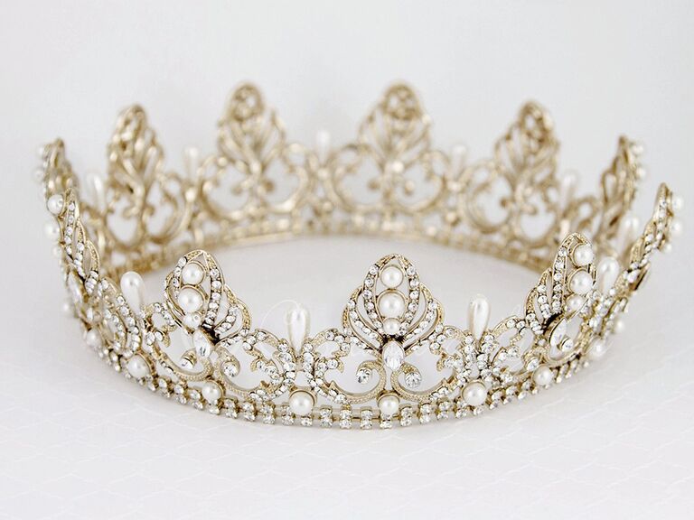 Full circle gold crown with tear drop style in pearls and rhinestones