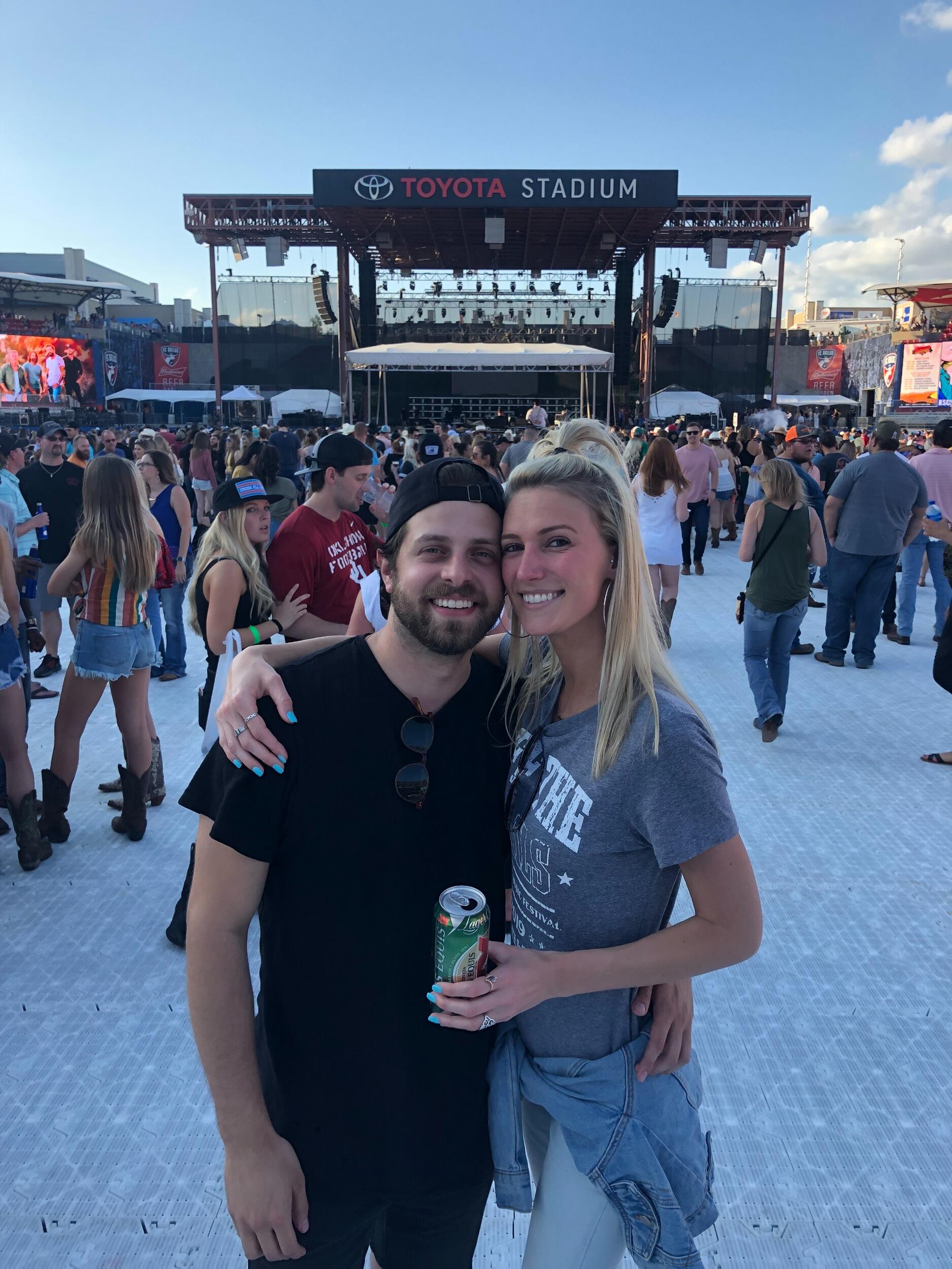 The day Jaclyn changed Jad forever! Everyone that knows Jad, knew that he hated country music! Now he won't stop playing it... I guess it just takes the right girl ;) #offtherailscountrymusicfest