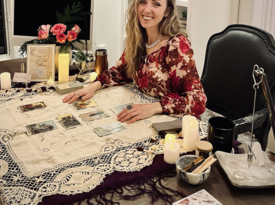 Wren | Tarot Witch - Tarot Card Reader - Toronto, ON - Hero Gallery 4