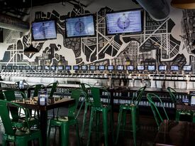 Navigator Taproom - Brewery - Chicago, IL - Hero Gallery 1