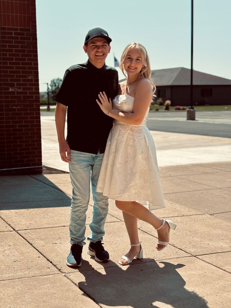 Celebrating their engagement in Illinois with extended family!
