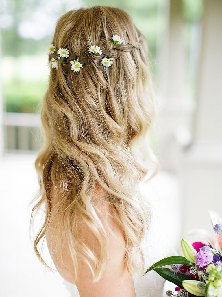 Wedding Hairstyles With Real Flowers