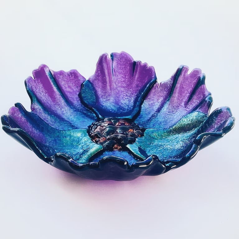Poppy Flower Bowl from Wild Ideas Glass on Etsy
