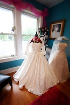The Barefoot Bride | Bridal Salons ...