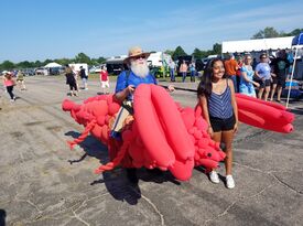 bjorns balloons and magic - Santa Claus - Charlestown, RI - Hero Gallery 4