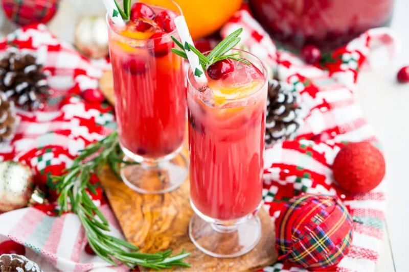 Christmas & Holiday Cocktail Recipes - Christmas punch