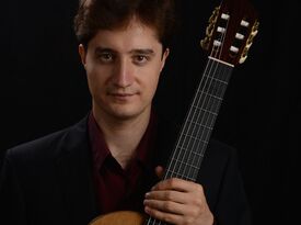 Alexander Milovnaov - Classical Guitarist - Torrance, CA - Hero Gallery 4