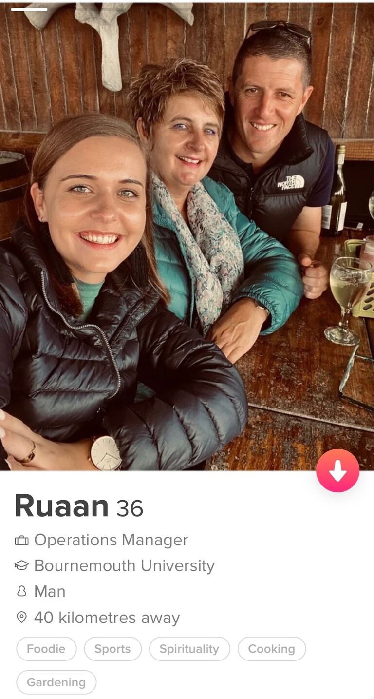 The first photo Leani ever saw of Ruaan - we matched on Spring day