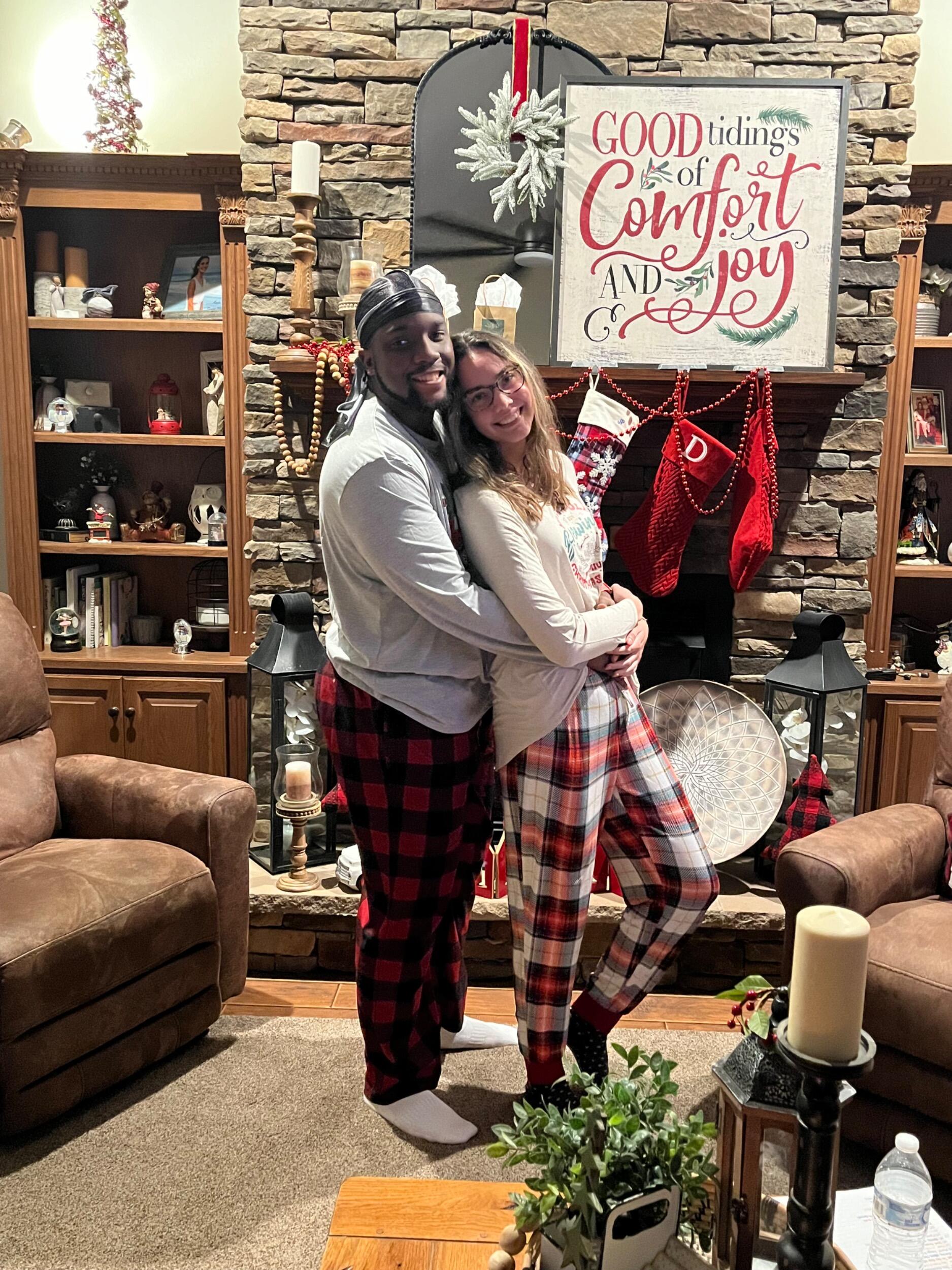 This was me and JP's first Christmas together and it was such a wonderful experience together! This was his first time experiencing my families tradition of  Christmas Karaoke! We went and drove around and looked at Christmas lights! It was so fun! 