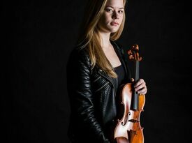 Emma Morrison - Violinist - Toronto, ON - Hero Gallery 4
