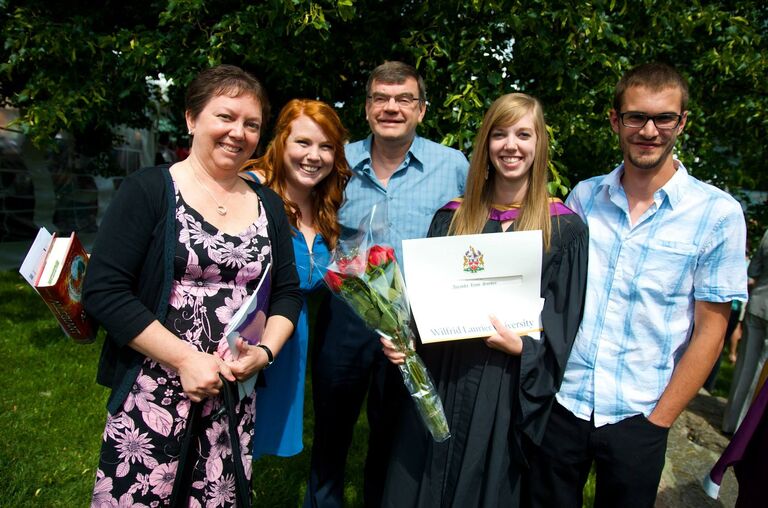 Shayne got to meet Amanda's parents and spend the day with them and Emily during Amanda's first Laurier graduation.