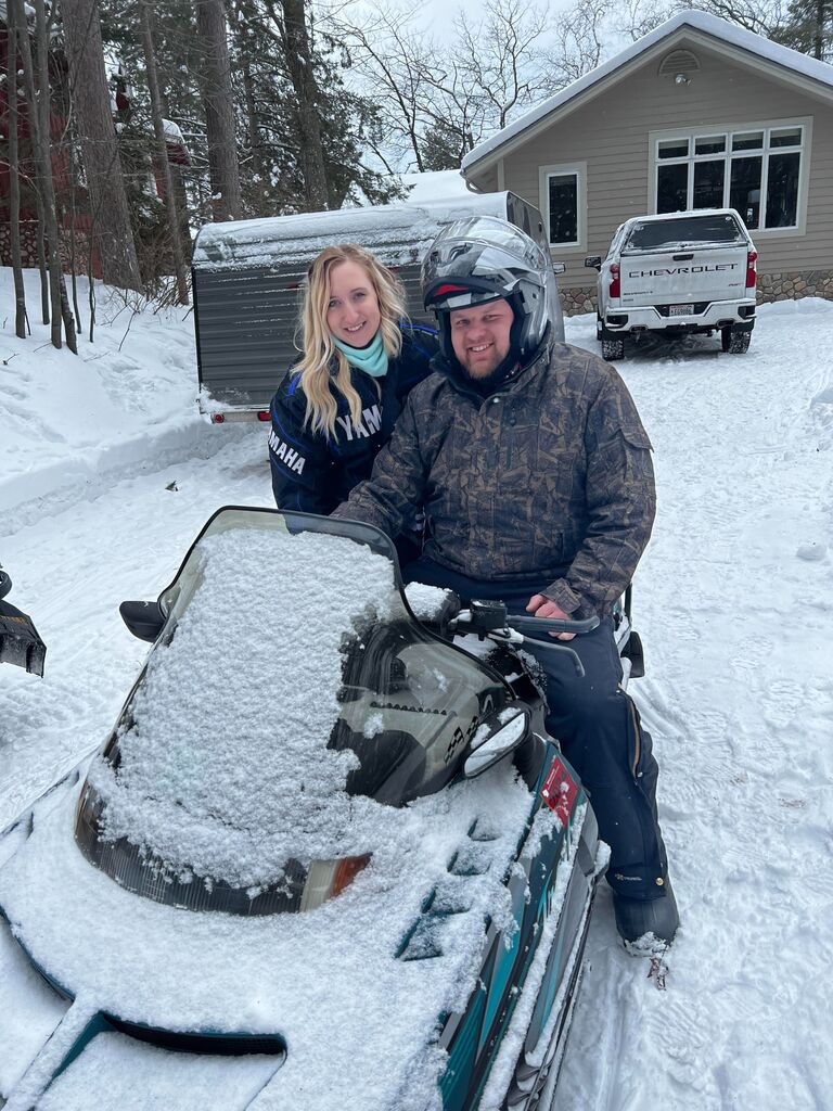 Jake and Kayla went to Jake's family cabin, and Kayla met Jake's family for the first time. Kayla learned how to snowmobile and they took their first photo together