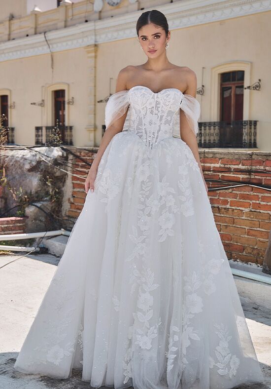 L'amour by Calla Blanche LA25253 Annelia Wedding Dress | The Knot