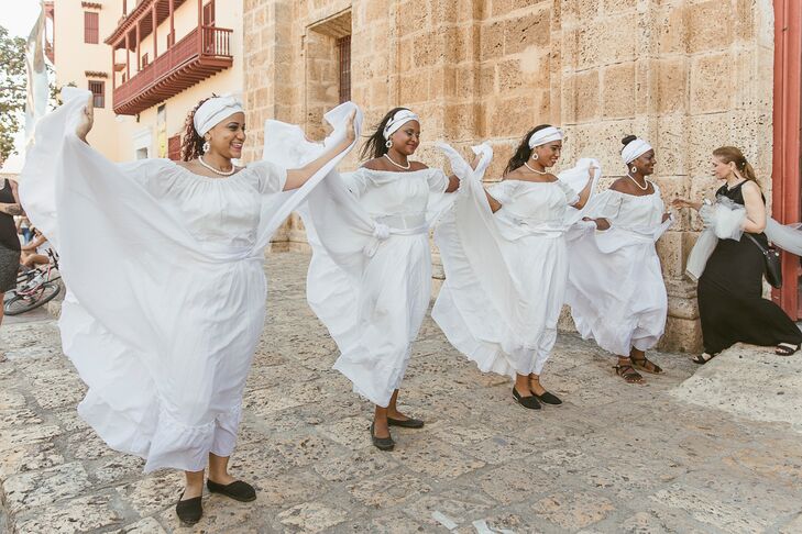 A Rustic Destination Wedding At A Historic Estate In Cartagena Colombia