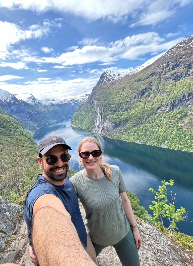 ..and Bruno convincing Maren to the most breathtaking off-trail hikings across the world! 