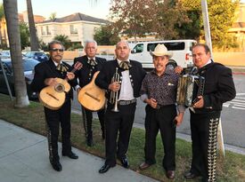 Mariachi Show Oro y Plata - Mariachi Band - Los Angeles, CA - Hero Gallery 2