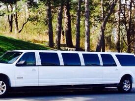 FDH Limousines - Event Limo - Milton, ON - Hero Gallery 1
