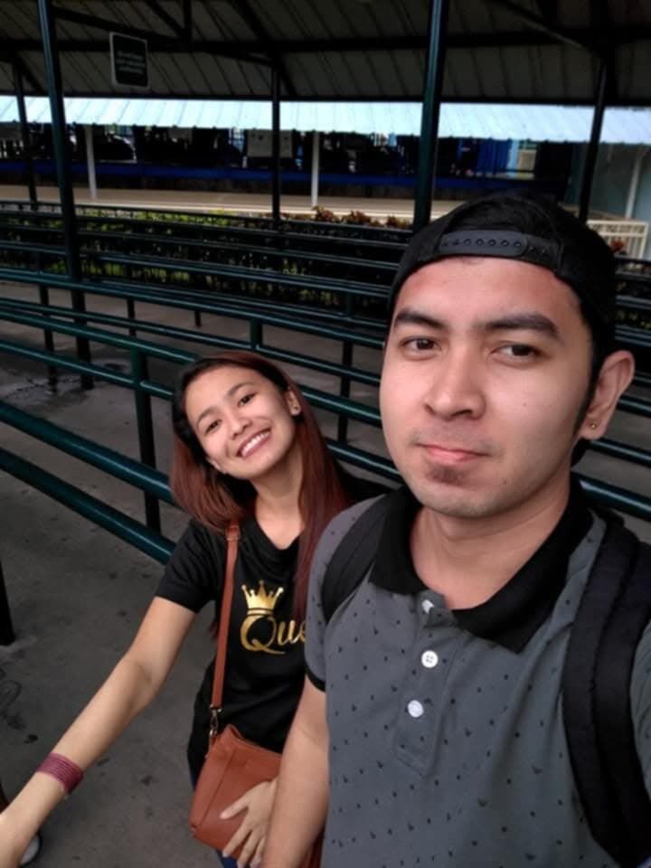We officially became boyfriend & girlfriend. <3
