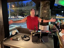 DJ Bruce - The Tropical Daze - DJ - Burlington, ON - Hero Gallery 3