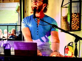 Philip Funderburk - Singer/Pianist - Singing Pianist - Charlotte, NC - Hero Gallery 1