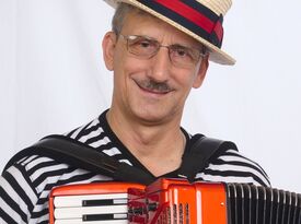 Larry Roberts Accordion and More - Accordion Player - Scottsdale, AZ - Hero Gallery 4