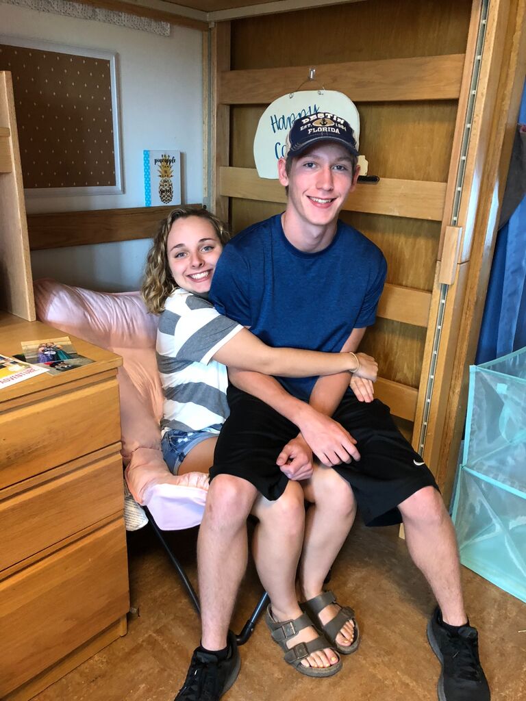 Dropping Alice off at college freshmen year