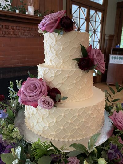 Wedding Cake Bakeries In Dayton Oh The Knot 9354