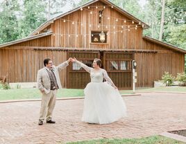 Rustic wedding venue in Ball Ground, Georgia.